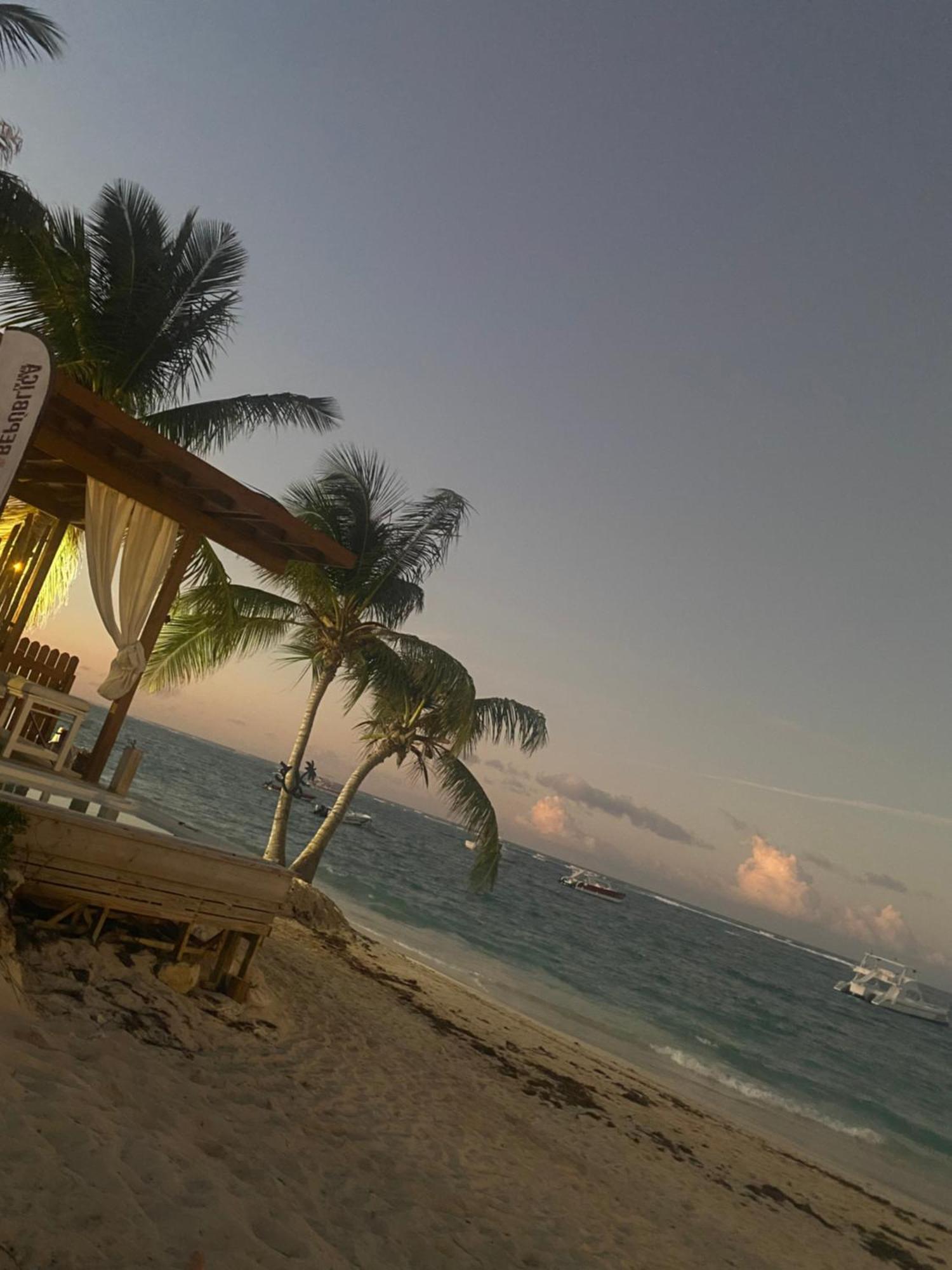 Madonna Pool Beach Los Corales Punta Cana Luaran gambar
